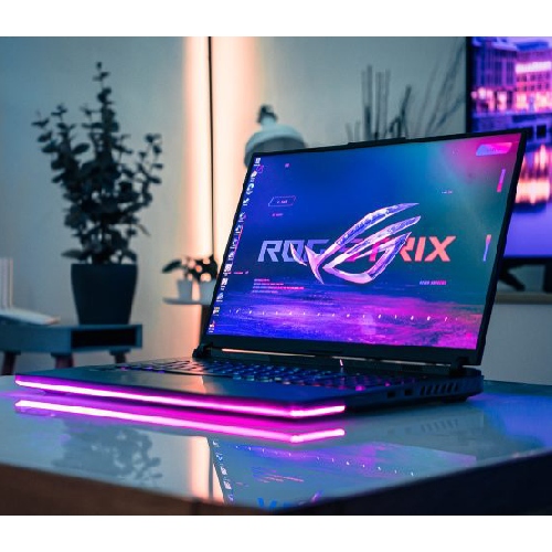 Asus ROG Strix Scar 18